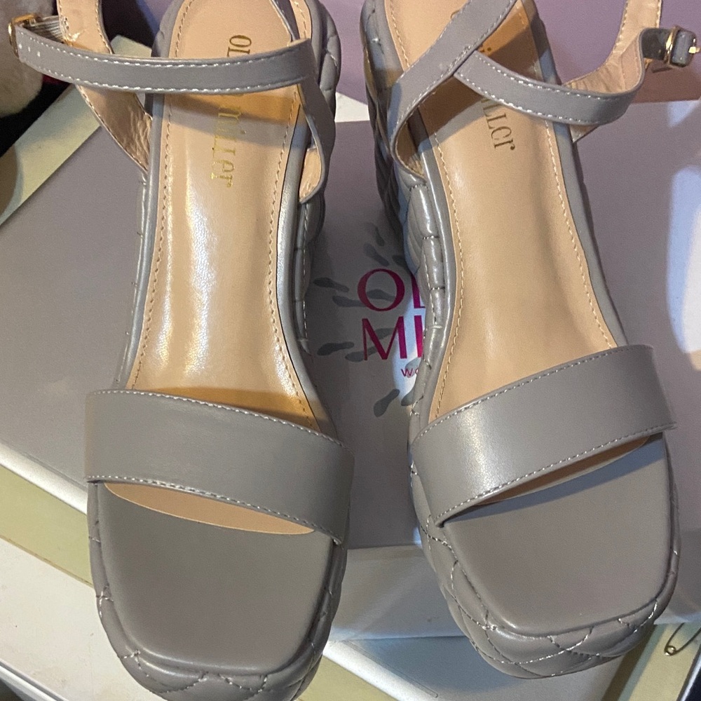 Oliver Miller Women Stylish Grey Sandals